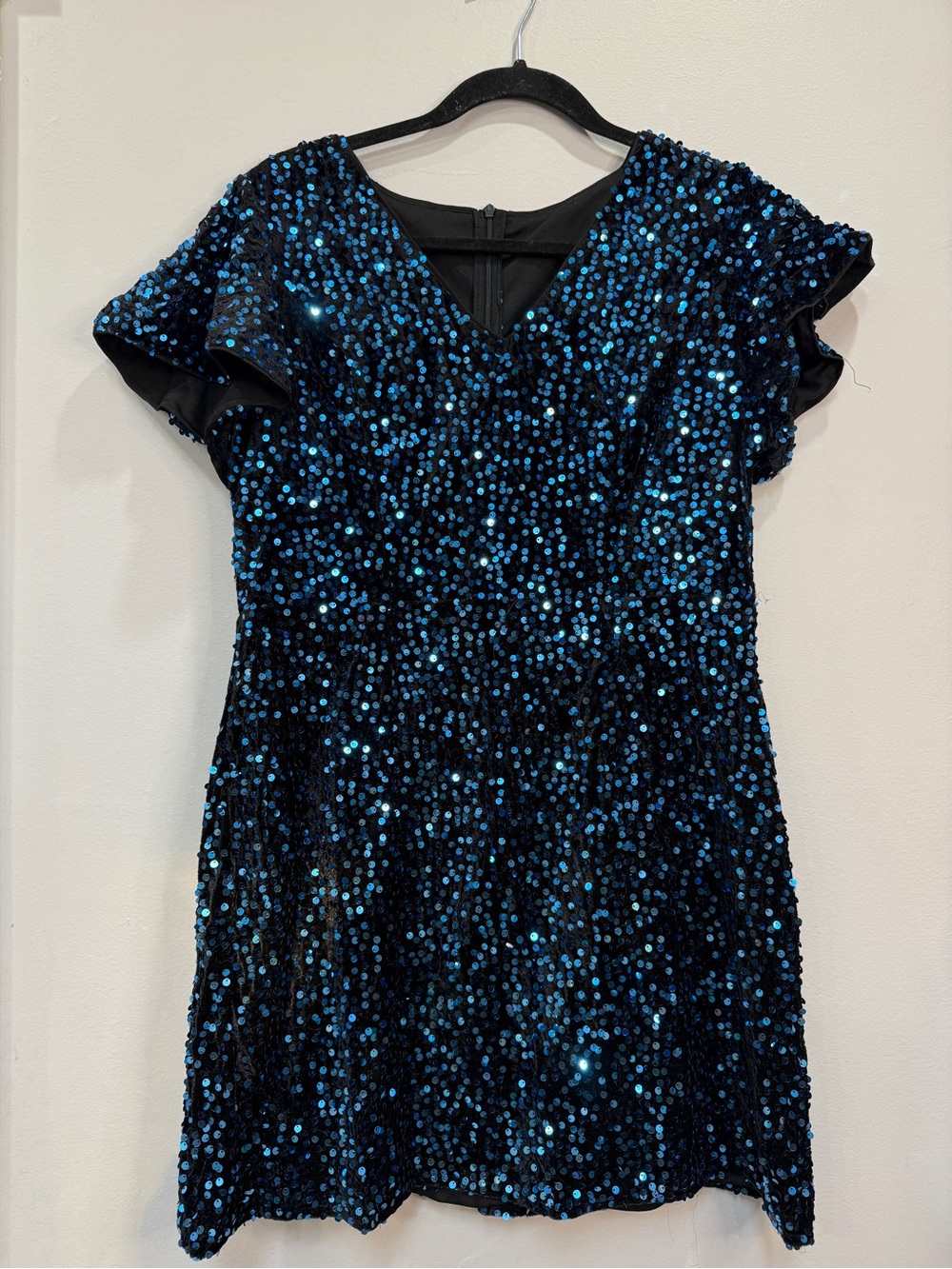 Blue Sequin V-Neck Short Dress